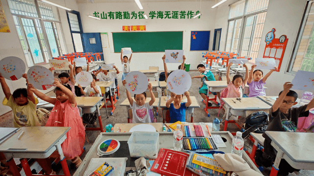 湖南湘江新区:“七彩假期” 志愿服务活动彰显品牌力量与多方同心